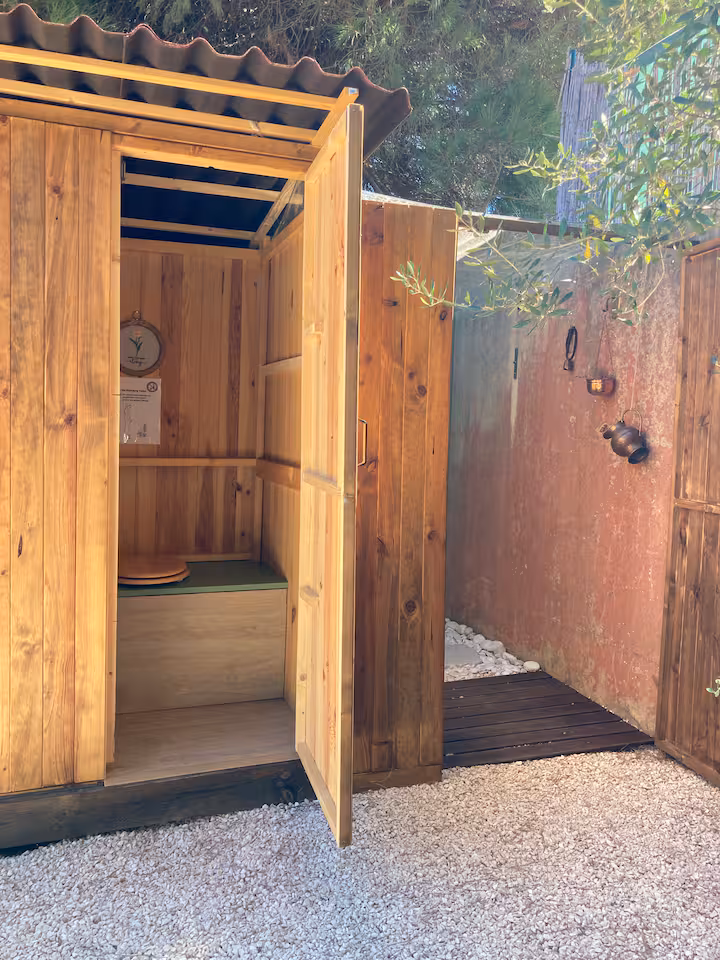 Cozy dome interior bed with yellow accents